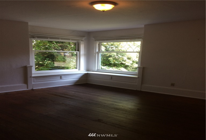 4539 5th, Seattle, Washington 98105, 4 Bedrooms Bedrooms, ,1 BathroomBathrooms,Residential,For Sale,15/59,5th,NWM1871150