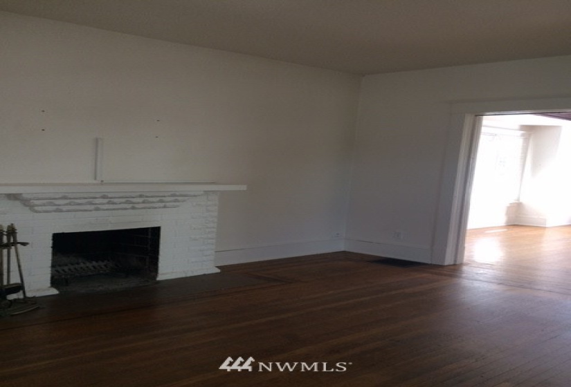 4539 5th, Seattle, Washington 98105, 4 Bedrooms Bedrooms, ,1 BathroomBathrooms,Residential,For Sale,15/59,5th,NWM1871150