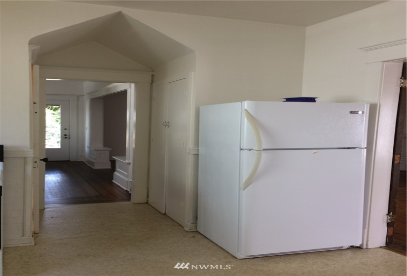 4539 5th, Seattle, Washington 98105, 4 Bedrooms Bedrooms, ,1 BathroomBathrooms,Residential,For Sale,15/59,5th,NWM1871150