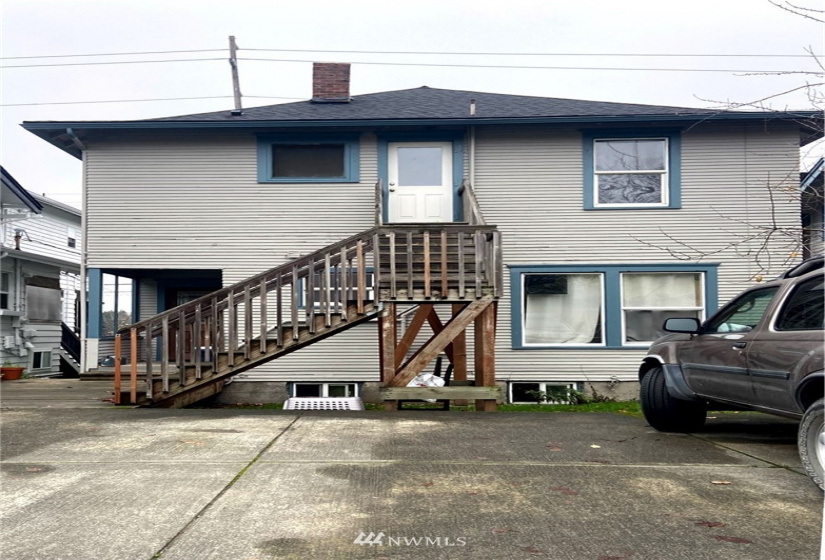 4551 5th, Seattle, Washington 98105, ,Residential Income,For Sale,15/59,5th,NWM1871495