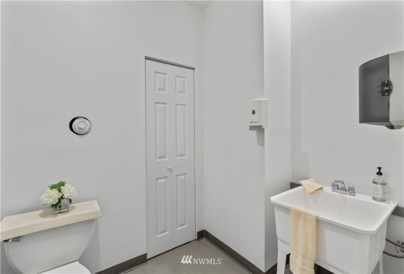 1211 12th, Tacoma, Washington 98405, ,Commercial Sale,For Sale,12th,NWM1872995