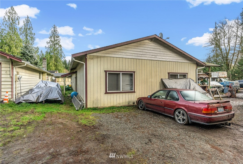 19521 Jordan, Arlington, Washington 98223, ,Residential Income,For Sale,Osborn Condo,Jordan,NWM1872251
