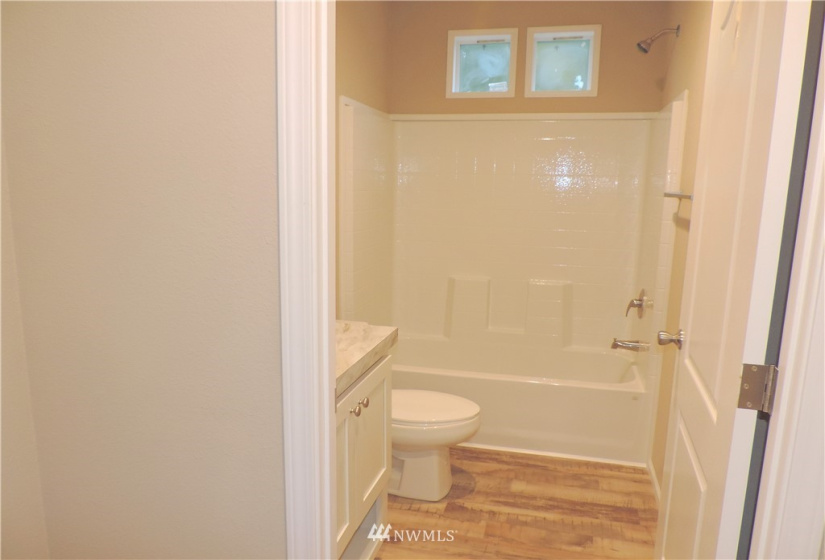 1112 Long, Centralia, Washington 98531, 3 Bedrooms Bedrooms, ,1 BathroomBathrooms,Manufactured In Park,For Sale,Long,NWM1873039