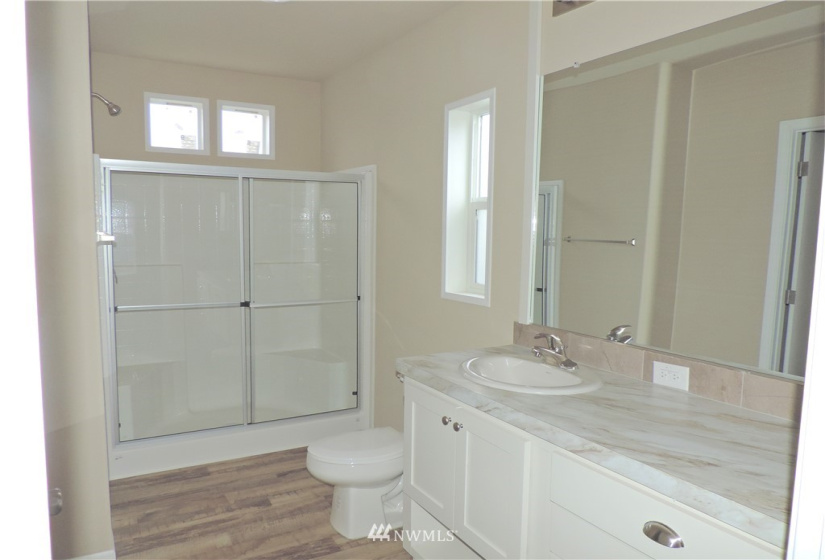 1112 Long, Centralia, Washington 98531, 3 Bedrooms Bedrooms, ,1 BathroomBathrooms,Manufactured In Park,For Sale,Long,NWM1873039