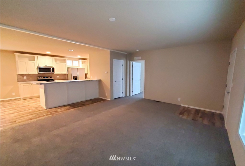 1112 Long, Centralia, Washington 98531, 3 Bedrooms Bedrooms, ,1 BathroomBathrooms,Manufactured In Park,For Sale,Long,NWM1873039