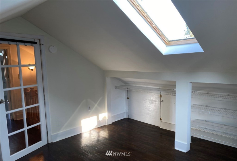 517 High, Bremerton, Washington 98337, 6 Bedrooms Bedrooms, ,1 BathroomBathrooms,Residential Lease,For Rent,High,NWM1873030