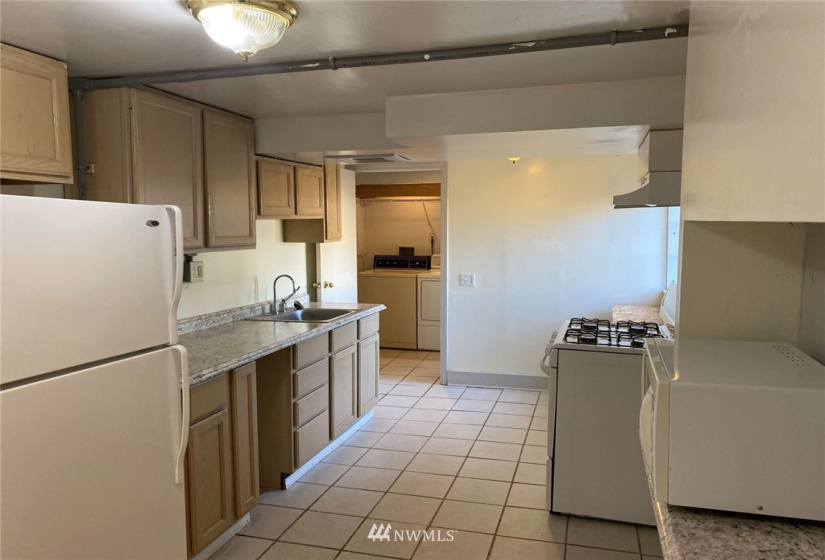 517 High, Bremerton, Washington 98337, 6 Bedrooms Bedrooms, ,1 BathroomBathrooms,Residential Lease,For Rent,High,NWM1873030