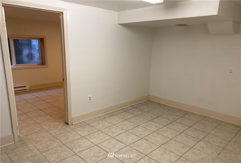 517 High, Bremerton, Washington 98337, 6 Bedrooms Bedrooms, ,1 BathroomBathrooms,Residential Lease,For Rent,High,NWM1873030