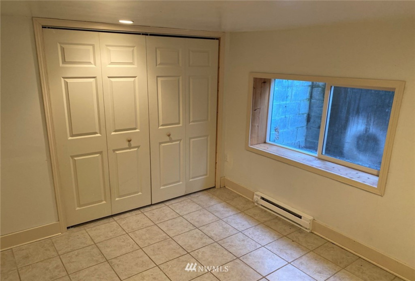 517 High, Bremerton, Washington 98337, 6 Bedrooms Bedrooms, ,1 BathroomBathrooms,Residential Lease,For Rent,High,NWM1873030