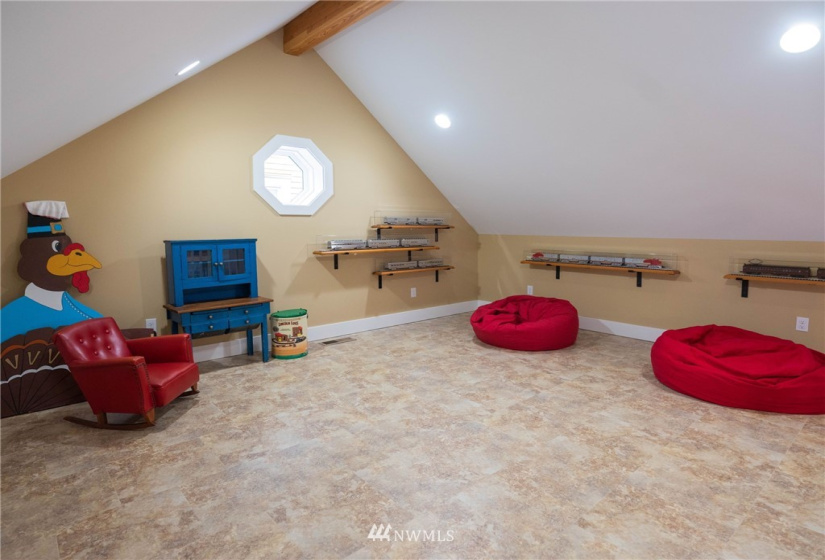 21 Madison, Pacific Beach, Washington 98571, 3 Bedrooms Bedrooms, ,Residential,For Sale,Madison,NWM1873093