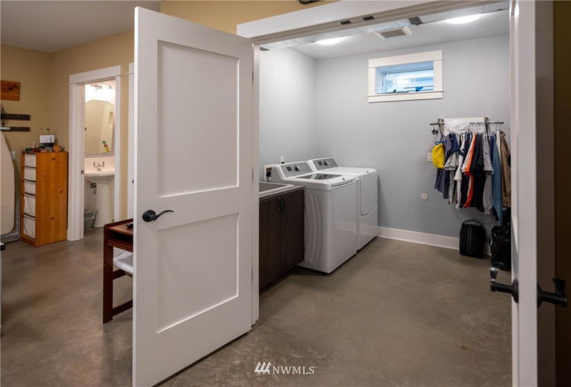 21 Madison, Pacific Beach, Washington 98571, 3 Bedrooms Bedrooms, ,Residential,For Sale,Madison,NWM1873093