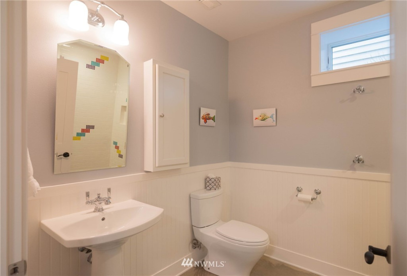 21 Madison, Pacific Beach, Washington 98571, 3 Bedrooms Bedrooms, ,Residential,For Sale,Madison,NWM1873093
