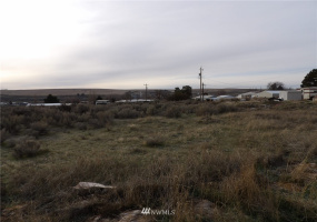 0 8th, Lind, Washington 99341, ,Land,For Sale,Neilson Bros 2nd,8th,NWM1873094