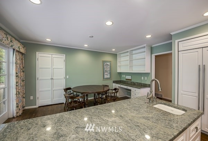 3445 122nd, Bellevue, Washington 98005, 5 Bedrooms Bedrooms, ,4 BathroomsBathrooms,Residential Lease,For Rent,122nd,NWM1873196