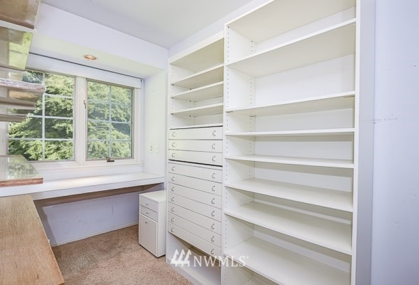 3445 122nd, Bellevue, Washington 98005, 5 Bedrooms Bedrooms, ,4 BathroomsBathrooms,Residential Lease,For Rent,122nd,NWM1873196