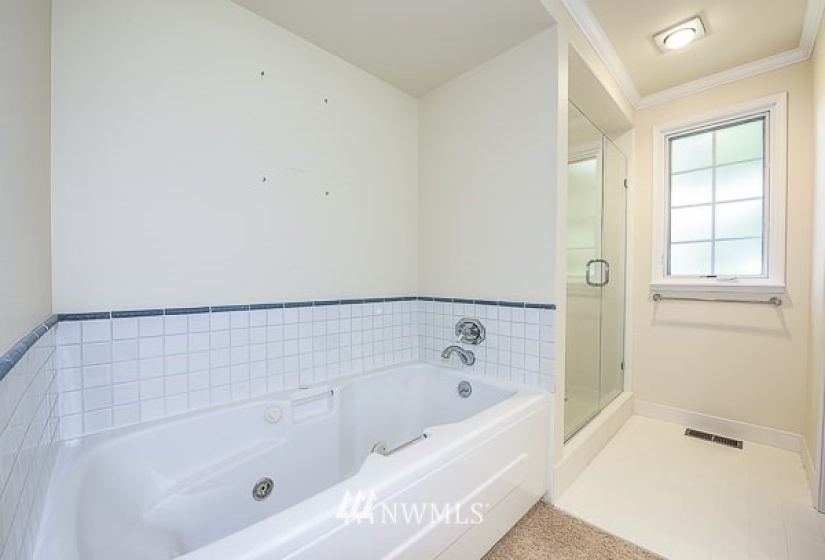 3445 122nd, Bellevue, Washington 98005, 5 Bedrooms Bedrooms, ,4 BathroomsBathrooms,Residential Lease,For Rent,122nd,NWM1873196