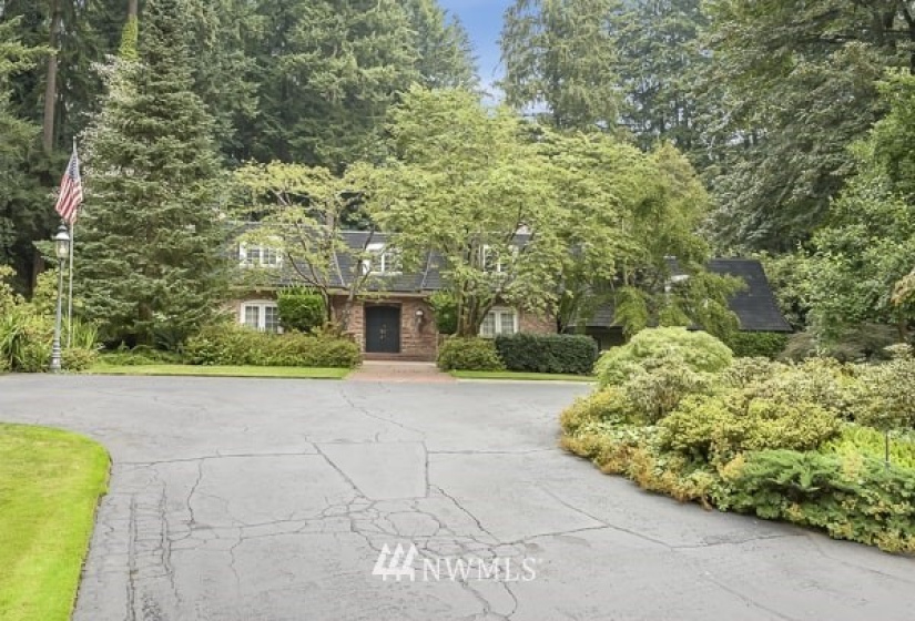 3445 122nd, Bellevue, Washington 98005, 5 Bedrooms Bedrooms, ,4 BathroomsBathrooms,Residential Lease,For Rent,122nd,NWM1873196