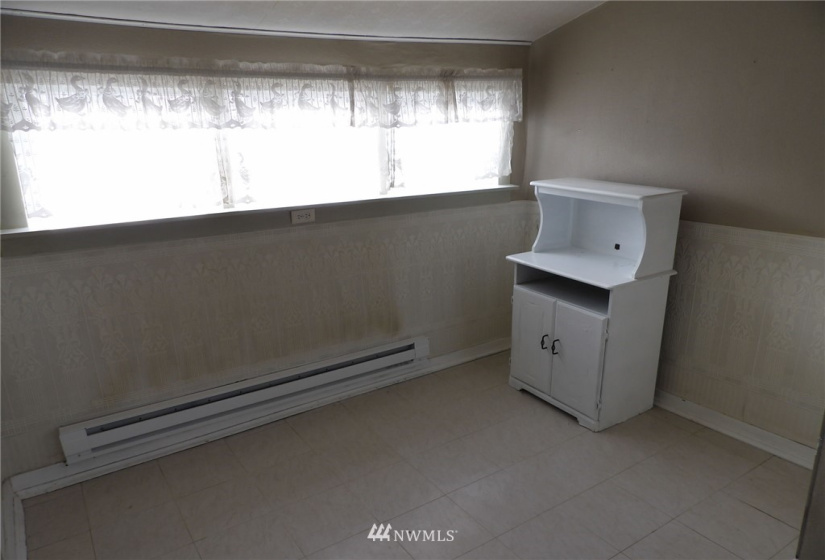 1104 Logan, Davenport, Washington 99122, 2 Bedrooms Bedrooms, ,1 BathroomBathrooms,Residential,For Sale,Essigs Add,Logan,NWM1873236