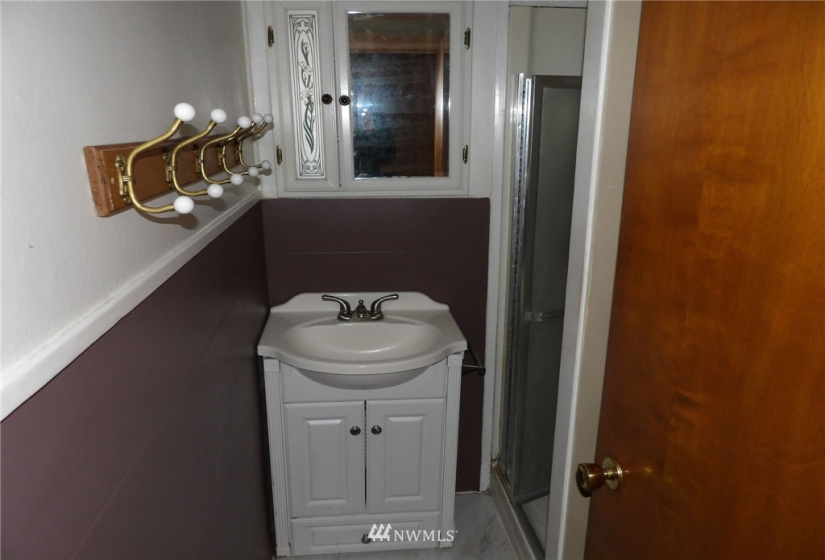 1104 Logan, Davenport, Washington 99122, 2 Bedrooms Bedrooms, ,1 BathroomBathrooms,Residential,For Sale,Essigs Add,Logan,NWM1873236