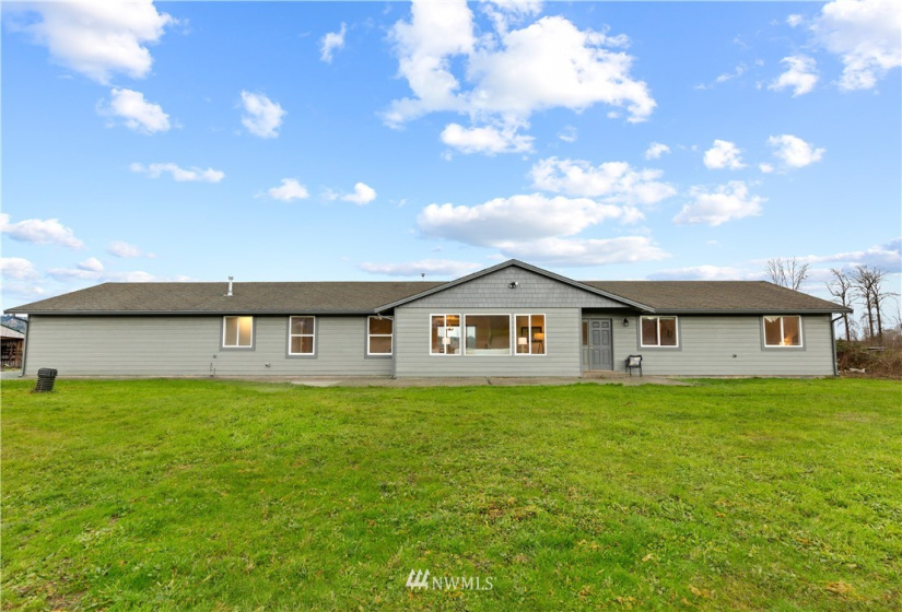 12112 Roosevelt Rd, Snohomish, Washington 98290, 5 Bedrooms Bedrooms, ,3 BathroomsBathrooms,Residential,For Sale,Roosevelt Rd,NWM1872873