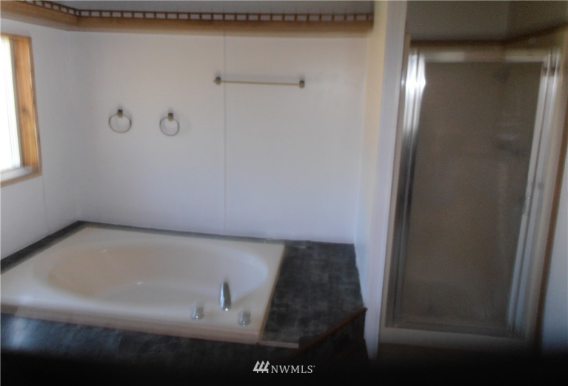 68 Tamarack, Tonasket, Washington 98855, 2 Bedrooms Bedrooms, ,2 BathroomsBathrooms,Residential,For Sale,Round Lake SUBD,Tamarack,NWM1873243