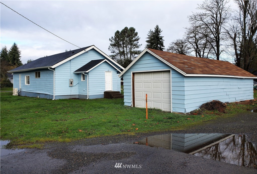 112 Market, Bucoda, Washington 98530, 3 Bedrooms Bedrooms, ,1 BathroomBathrooms,Residential,For Sale,Market,NWM1871287