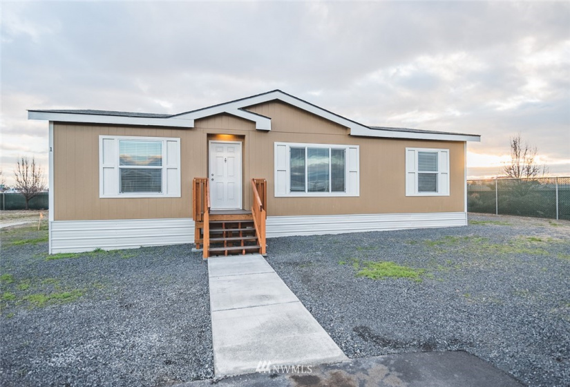 4727 Owens, Moses Lake, Washington 98837, 3 Bedrooms Bedrooms, ,2 BathroomsBathrooms,Manufactured In Park,For Sale,Owens,NWM1872970
