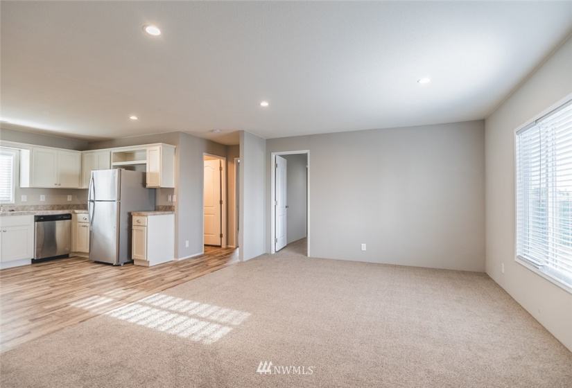 4727 Owens, Moses Lake, Washington 98837, 3 Bedrooms Bedrooms, ,2 BathroomsBathrooms,Manufactured In Park,For Sale,Owens,NWM1872970