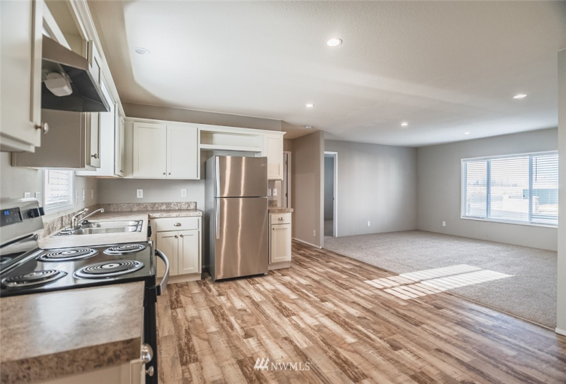 4727 Owens, Moses Lake, Washington 98837, 3 Bedrooms Bedrooms, ,2 BathroomsBathrooms,Manufactured In Park,For Sale,Owens,NWM1872970