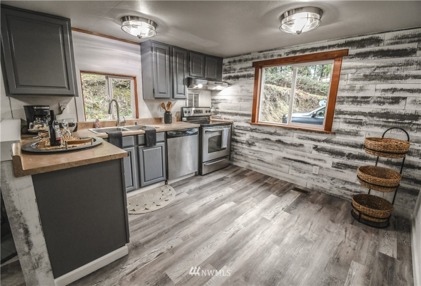 9211 Gravelly, Port Orchard, Washington 98367, 3 Bedrooms Bedrooms, ,1 BathroomBathrooms,Residential,For Sale,Gravelly,NWM1873419