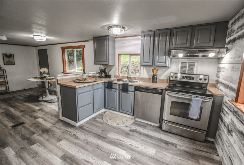 9211 Gravelly, Port Orchard, Washington 98367, 3 Bedrooms Bedrooms, ,1 BathroomBathrooms,Residential,For Sale,Gravelly,NWM1873419