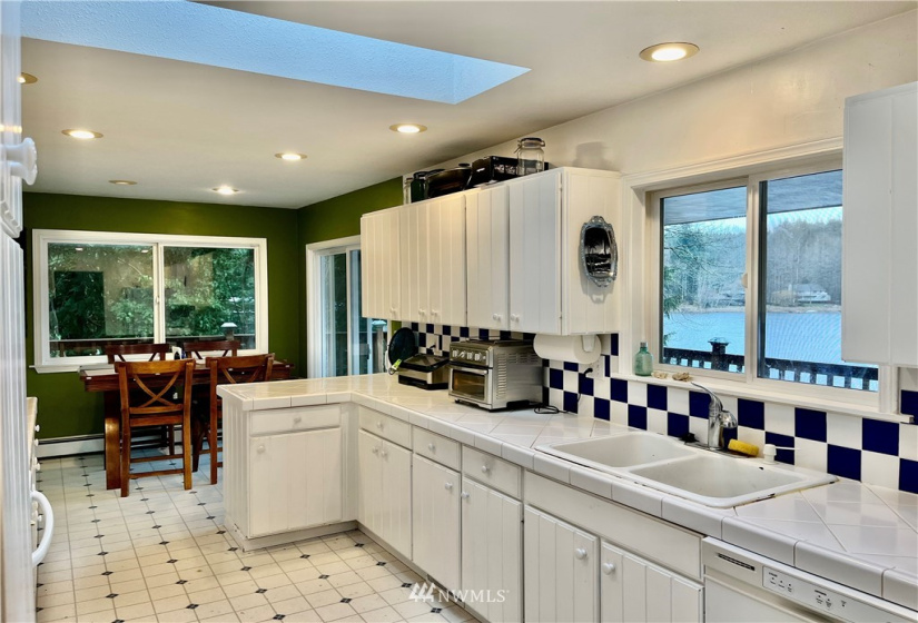 10806 Stedman, Olympia, Washington 98513, 5 Bedrooms Bedrooms, ,2 BathroomsBathrooms,Residential,For Sale,Tempo Lake Glade,Stedman,NWM1872221