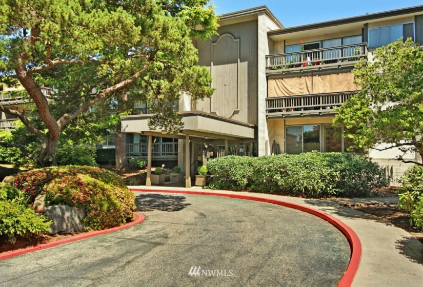 2500 81st, Mercer Island, Washington 98040, 2 Bedrooms Bedrooms, ,1 BathroomBathrooms,Residential Lease,For Rent,81st,NWM1873458