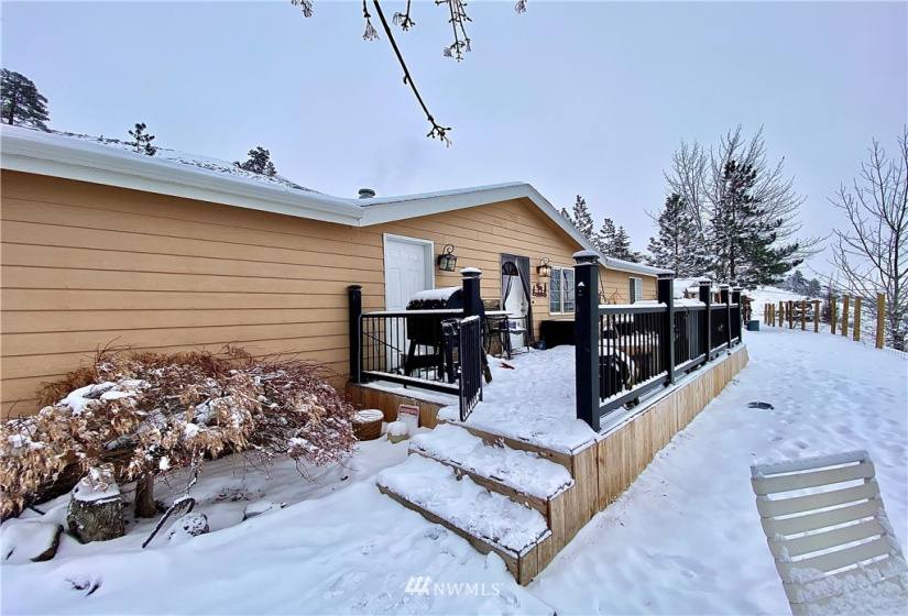 20571 Wenas, Selah, Washington 98942, 3 Bedrooms Bedrooms, ,2 BathroomsBathrooms,Residential,For Sale,Wenas,NWM1873492