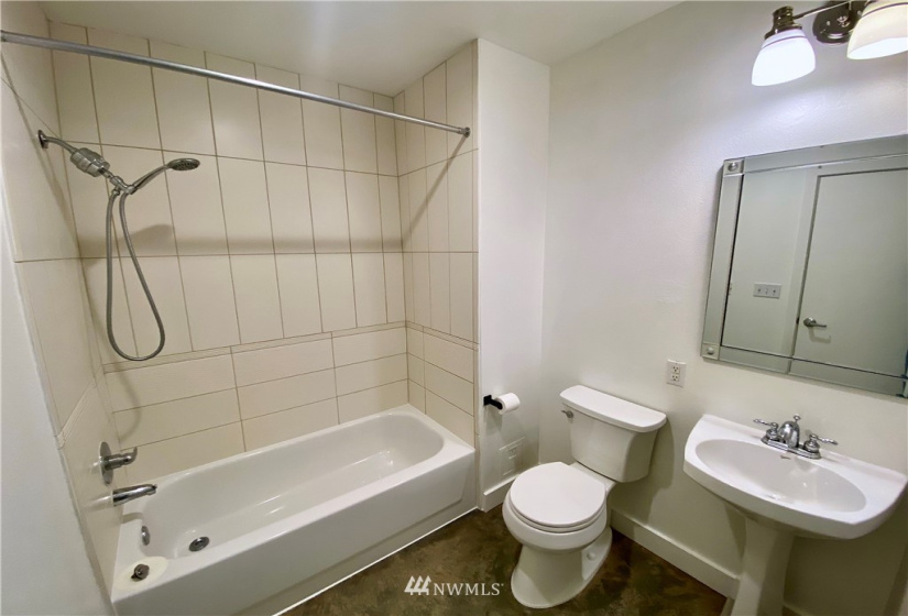 1610 Belmont, Seattle, Washington 98122, 1 Bedroom Bedrooms, ,Residential Lease,For Rent,Belmont,NWM1873522