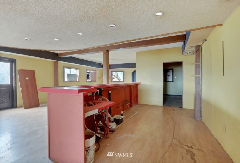 17136 410, Bonney Lake, Washington 98391, ,Residential Lease,For Rent,Winery Business Complex,410,NWM1873550