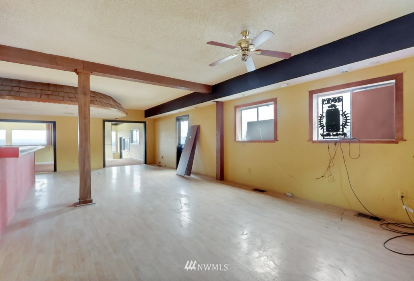 17136 410, Bonney Lake, Washington 98391, ,Residential Lease,For Rent,Winery Business Complex,410,NWM1873550