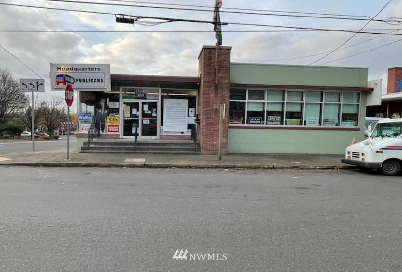 314 Academy, Kelso, Washington 98626, ,Commercial Sale,For Sale,Academy,NWM1873483