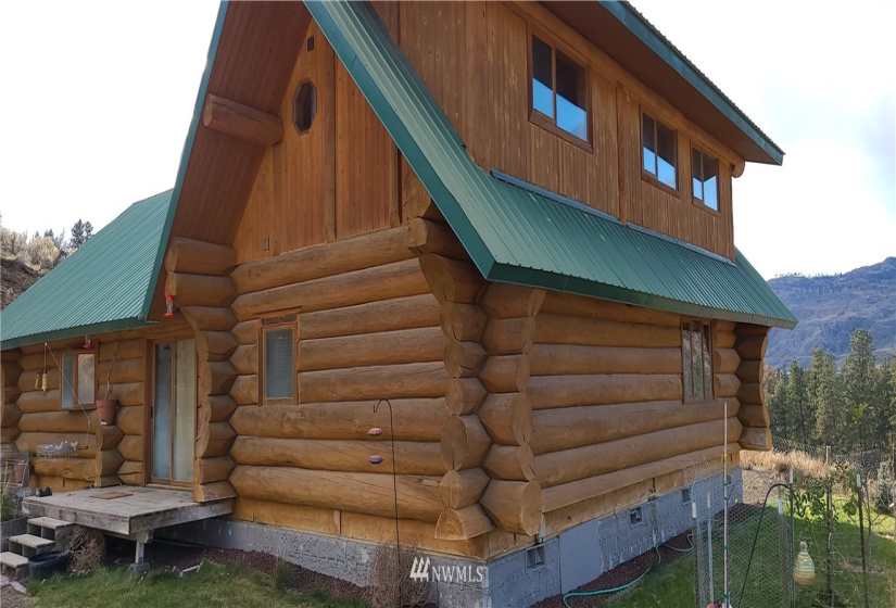 70 Crumbacher, Tonasket, Washington 98855, 2 Bedrooms Bedrooms, ,2 BathroomsBathrooms,Residential,For Sale,Westvue Ranchettes 2,Crumbacher,NWM1865163
