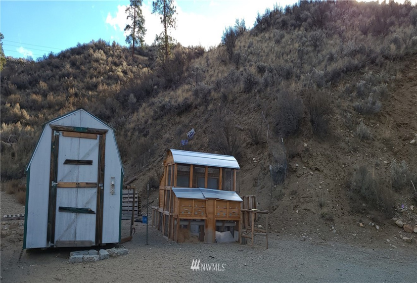 70 Crumbacher, Tonasket, Washington 98855, 2 Bedrooms Bedrooms, ,2 BathroomsBathrooms,Residential,For Sale,Westvue Ranchettes 2,Crumbacher,NWM1865163