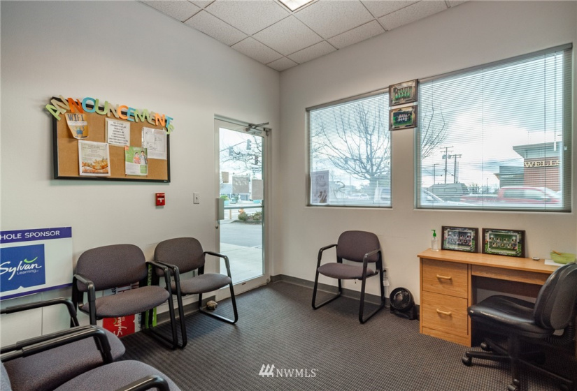 380 Pioneer, Oak Harbor, Washington 98277, ,Commercial Sale,For Sale,Pioneer,NWM1870350