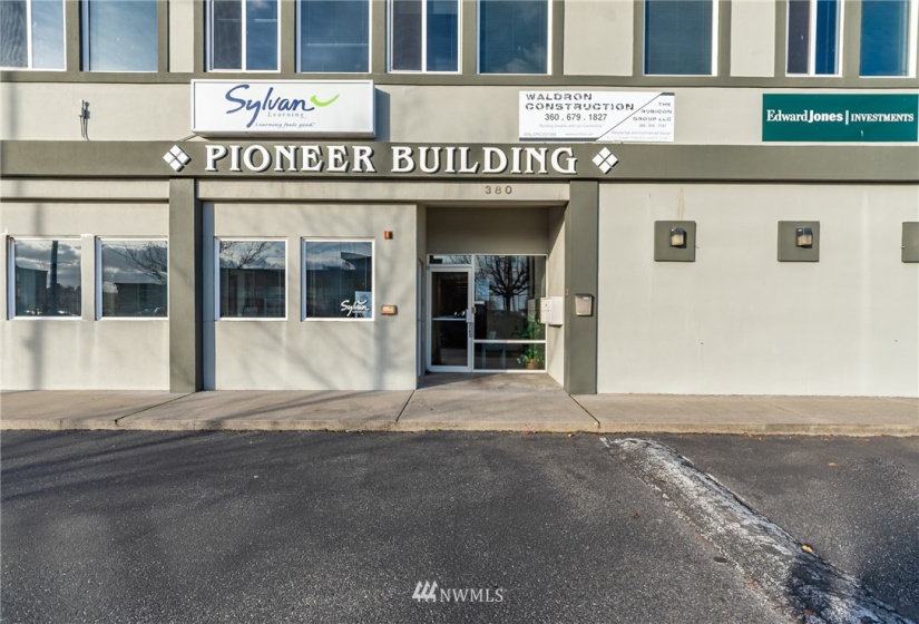 380 Pioneer, Oak Harbor, Washington 98277, ,Commercial Sale,For Sale,Pioneer,NWM1870350