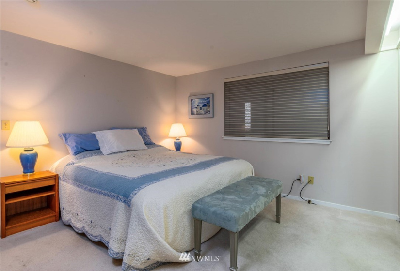 3016 Narrows, Tacoma, Washington 98407, 2 Bedrooms Bedrooms, ,2 BathroomsBathrooms,Residential,For Sale,Gold Creek,Narrows,NWM1865204