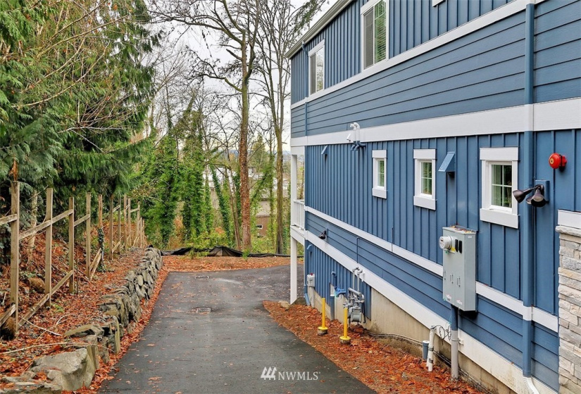 7420 A 27th, Mercer Island, Washington 98040, 1 Bedroom Bedrooms, ,Residential Lease,For Rent,27th,NWM1873224
