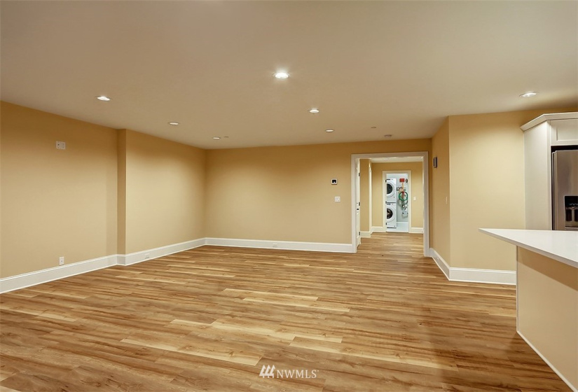 7420 A 27th, Mercer Island, Washington 98040, 1 Bedroom Bedrooms, ,Residential Lease,For Rent,27th,NWM1873224