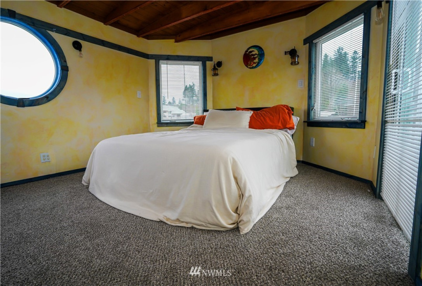 2100 West Bay, Olympia, Washington 98502, 1 Bedroom Bedrooms, ,Residential,For Sale,West Bay,NWM1873790