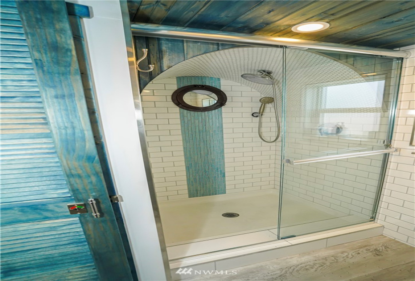 2100 West Bay, Olympia, Washington 98502, 1 Bedroom Bedrooms, ,Residential,For Sale,West Bay,NWM1873790