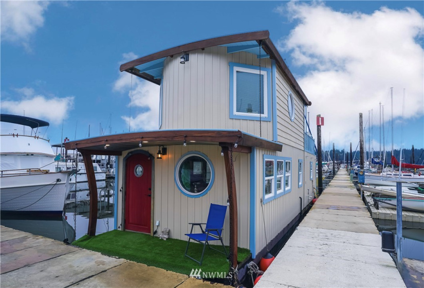 2100 West Bay, Olympia, Washington 98502, 1 Bedroom Bedrooms, ,Residential,For Sale,West Bay,NWM1873790