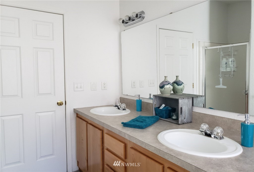 674 River Dr SW, Quincy, Washington 98848, 3 Bedrooms Bedrooms, ,2 BathroomsBathrooms,Residential,For Sale,River Dr SW,NWM1872164