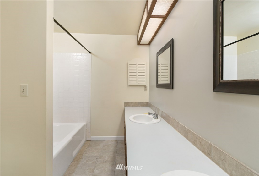 440 2nd, Cathlamet, Washington 98612, 2 Bedrooms Bedrooms, ,1 BathroomBathrooms,Residential,For Sale,2nd,NWM1873905
